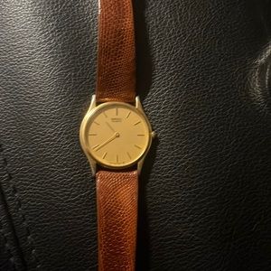 Women’s vintage Seiko watch, genuine leather lizard 18 in